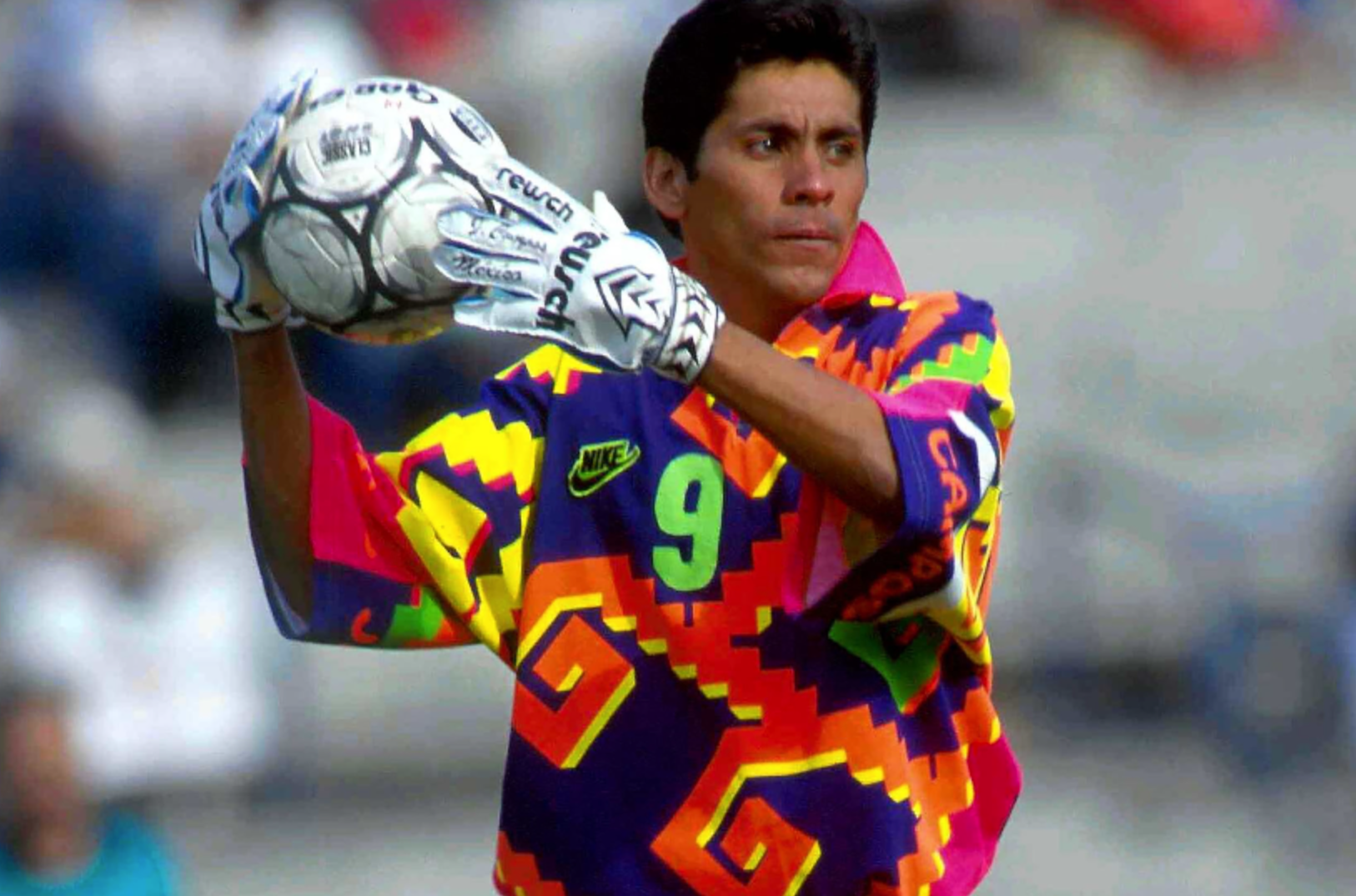 El show de Jorge Campos ante las Leyendas de FIFA